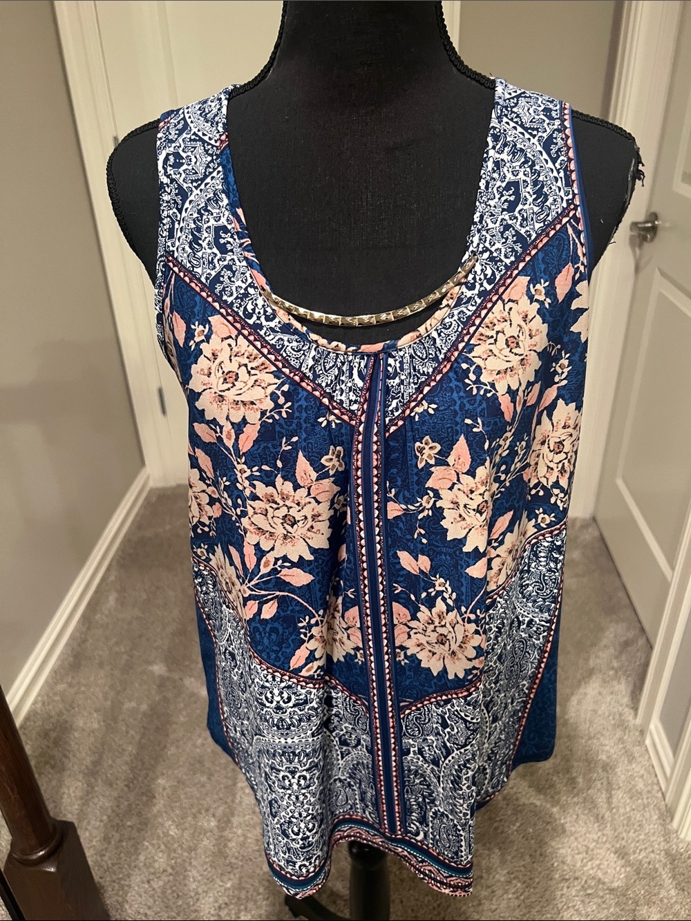 AUW Navy Floral Tank with Blush Pink Blooms and Gold Accent